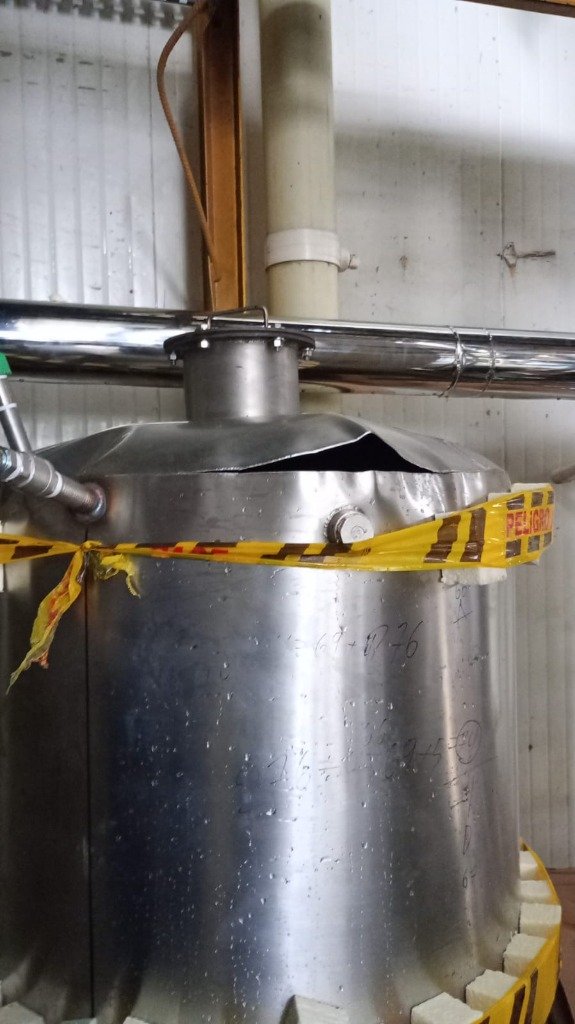 Fabricación, inspección y mantenimiento de tanque de proceso industrial en acero inoxidable por TUBERSOLD SAS